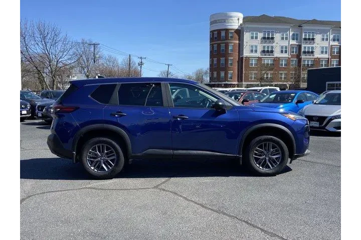 Nissan Rogue 2023 AWD S 4dr image 3