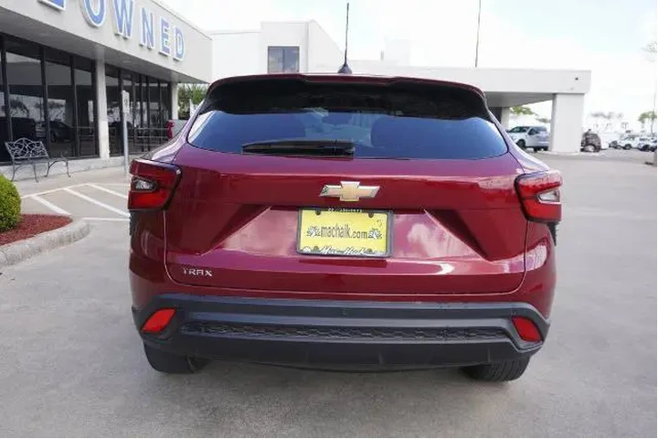 $21488 : Chevrolet Trax 2025 LS 4dr C image 5