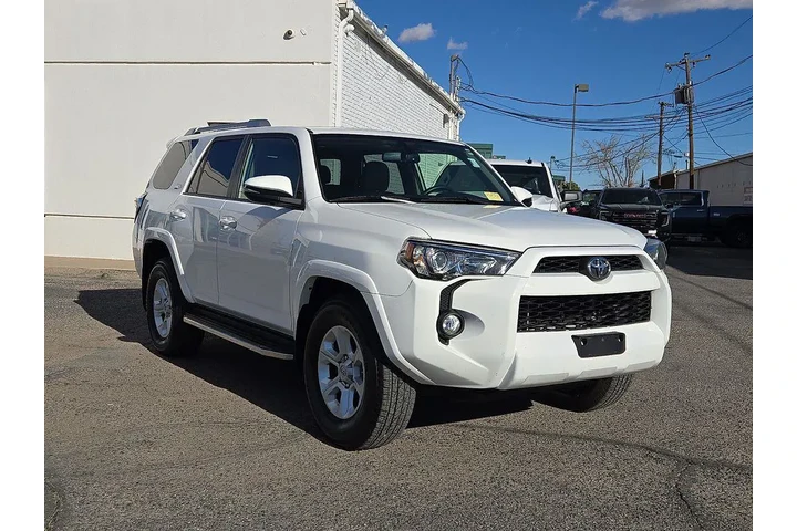$24776 : Toyota 4Runner 2017 4x2 SR5 image 1