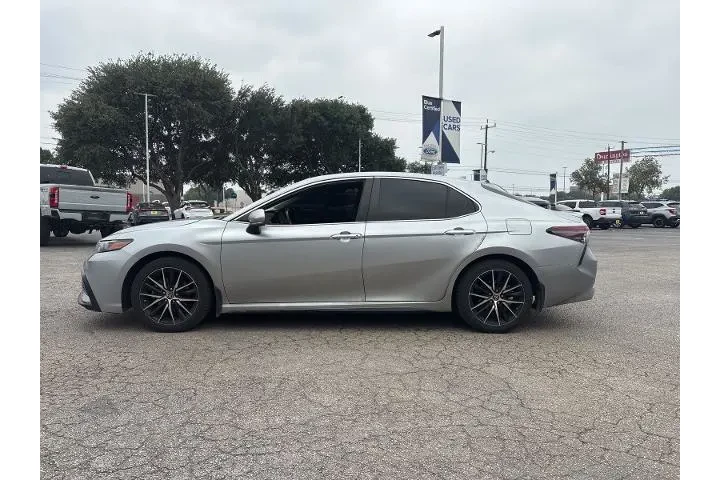 $25773 : Toyota Camry 2024 SE 4dr Sed image 5