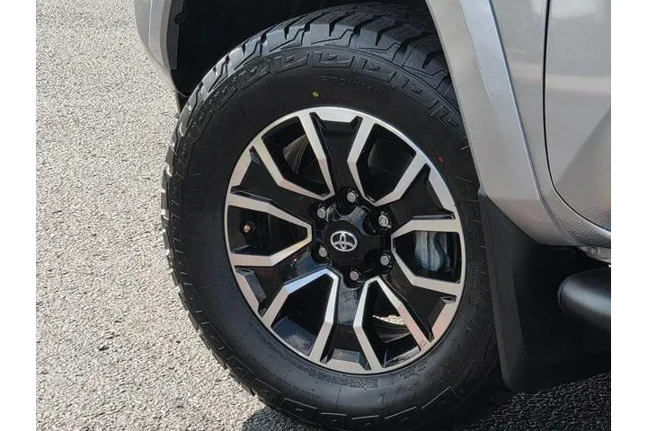 $29995 : Toyota Tacoma 2022 4x2 TRD S image 8