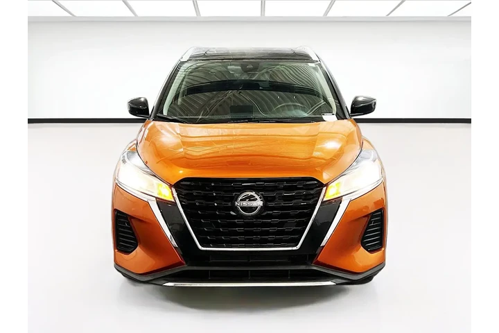 $16450 : Nissan Kicks 2023 SV 4dr Cro image 2