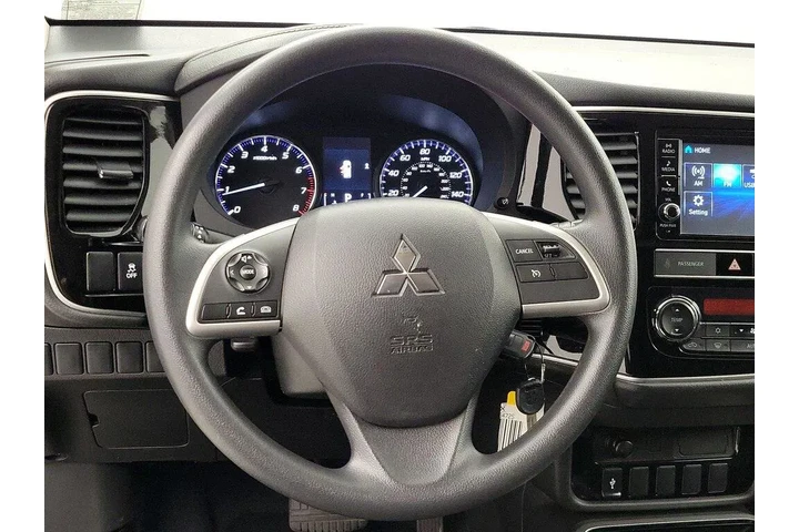 $16998 : Mitsubishi Outlander 2019 ES image 10