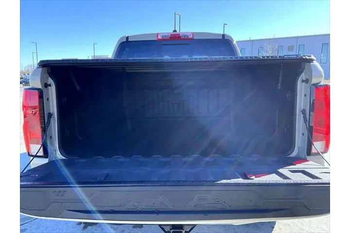 $36633 : Chevrolet Colorado 2023 4x4 image 9