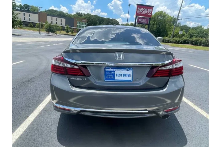 $17650 : 2017 Accord EX-L image 7
