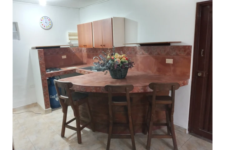 $1000000 : ALQUILO APARTAESTUDIO CALI NOR image 4
