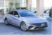 $20689 : Hyundai ELANTRA 2024 SEL 4dr thumbnail