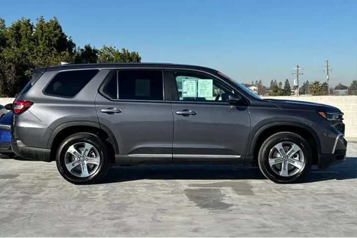 $39889 : Honda Pilot 2025 EX-L 4dr SU image 2