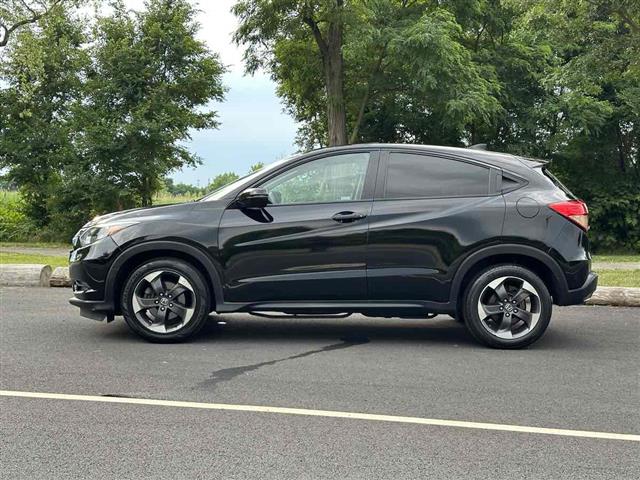 2018 HR-V EX image 4