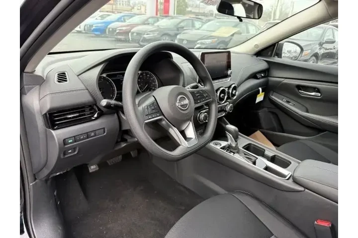 $20995 : Nissan Sentra 2025 SV 4dr Se image 9