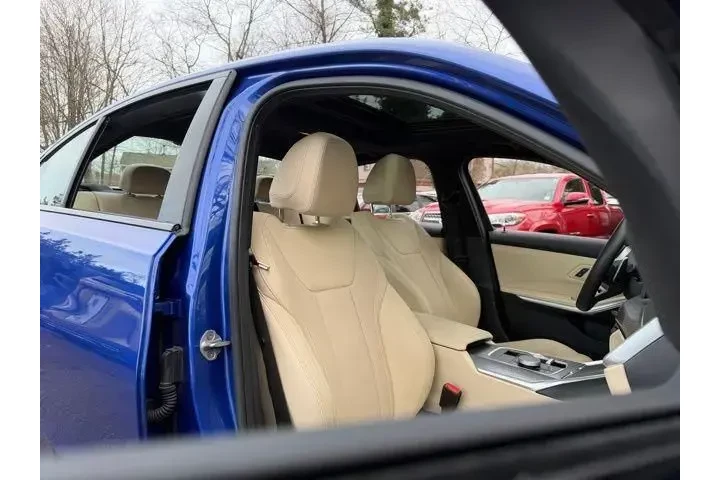 $39745 : BMW 3 Series 2025 AWD 330i x image 7