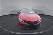 $17600 : PRE-OWNED 2018 TOYOTA CAMRY SE thumbnail