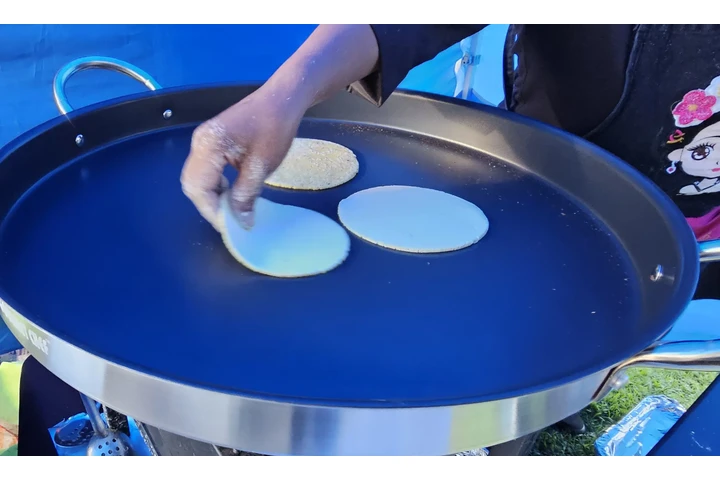 Cazuelitas de guisados image 3