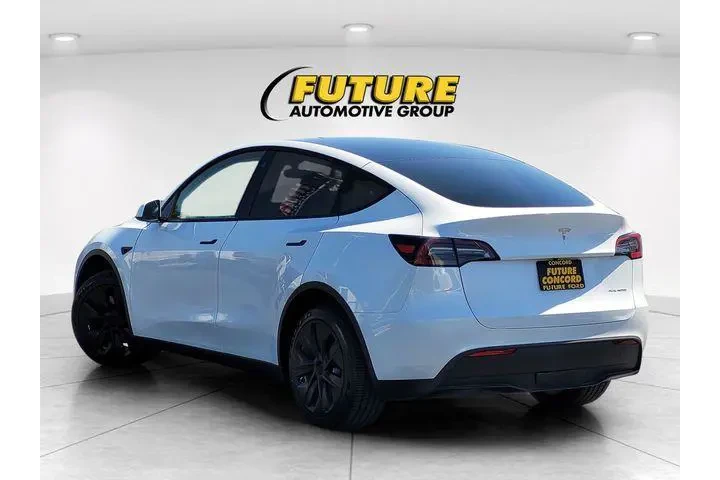 $34788 : Tesla Model Y 2023 AWD Long image 6