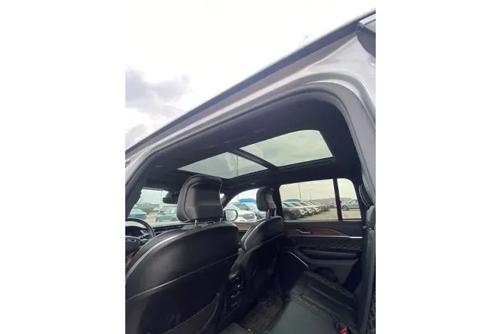 $31208 : Jeep Grand Cherokee 2022 4x4 image 7