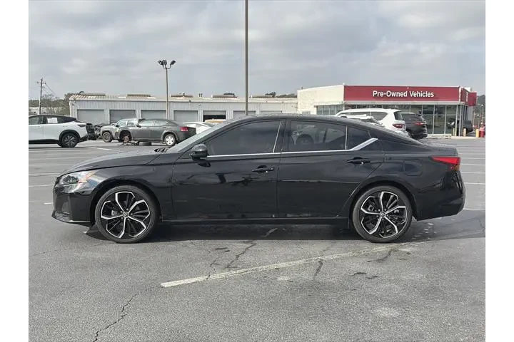 $22186 : Nissan Altima 2025 2.5 SR 4d image 2