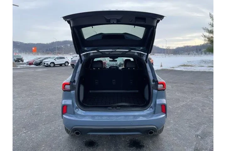 $24788 : Ford Escape 2024 AWD ST-Line image 5