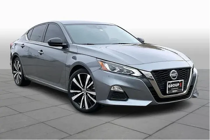$19994 : Nissan Altima 2022 2.5 SR 4d image 2