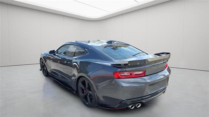 $29977 : 2017 Camaro SS image 6