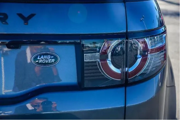 $14995 : Land Rover Discovery Sport 2 image 7