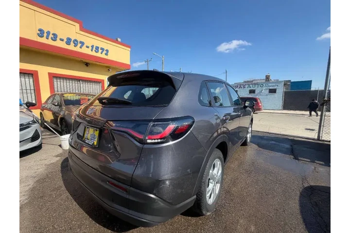 $26995 : 2025 HR-V LX image 8