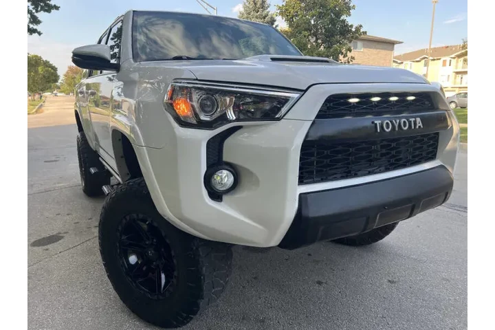 $29997 : 2019 4Runner TRD Off-Road Pre image 10