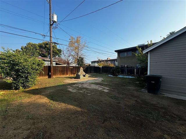 $800 : Nice Home .... Fresno, CA image 7