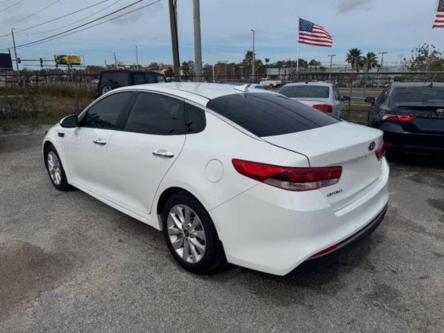 $10297 : 2018 Optima LX image 8