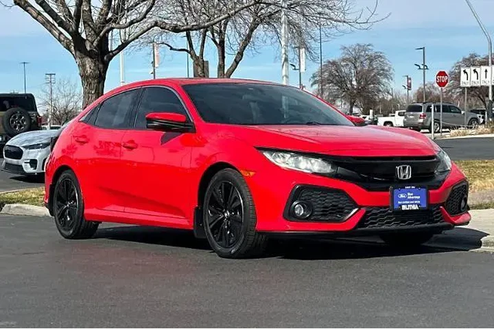 $18995 : Honda Civic 2018 EX 4dr Hatc image 9