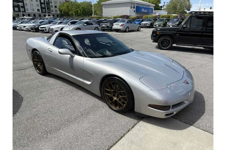 $24910 : 2004 Corvette image 5