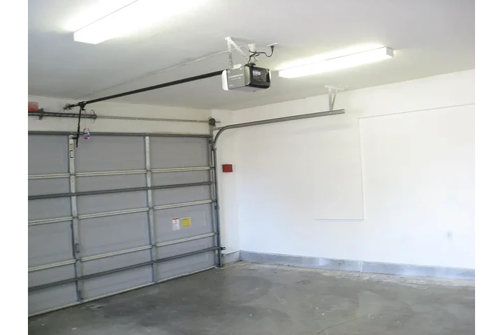 $1250 : Fontana - Renta Listo image 3