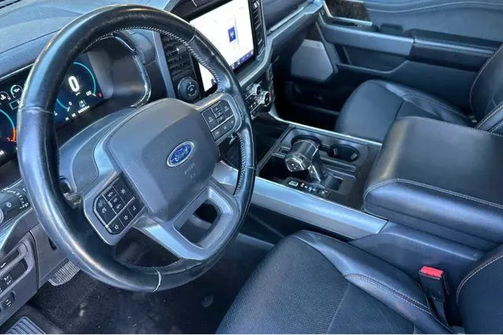 $35467 : Ford F-150 2022 4x4 Lariat 4 image 4