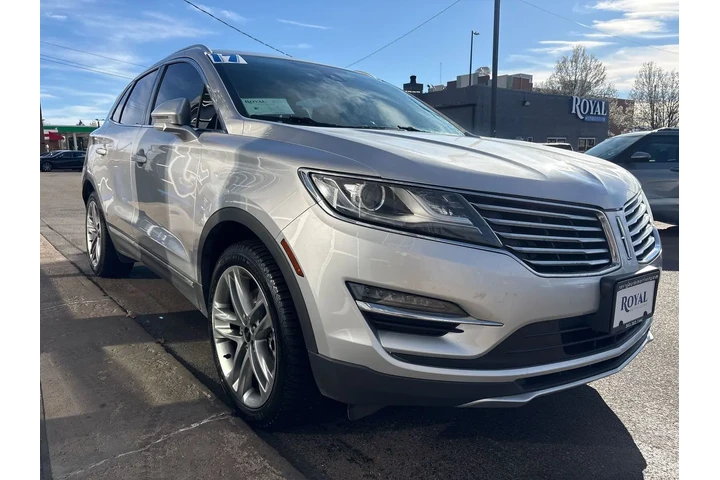 $19995 : 2017 MKC Reserve image 2