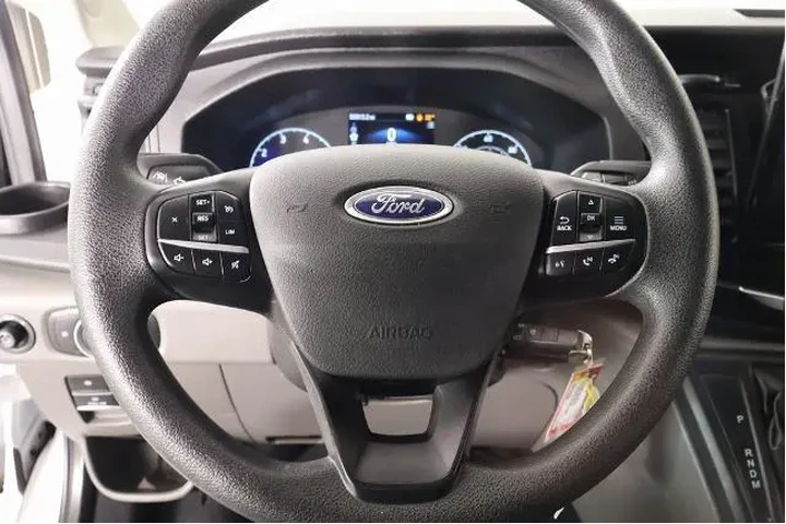 $32117 : Ford Transit 2023 350 XL 3dr image 3
