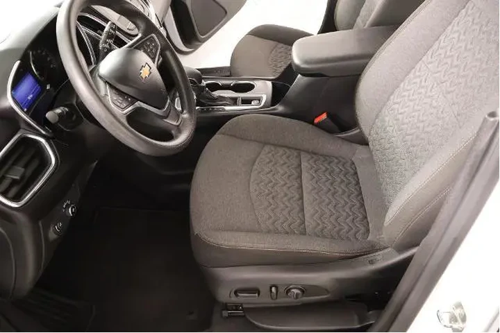 $19570 : Chevrolet Equinox 2022 LT 4d image 10