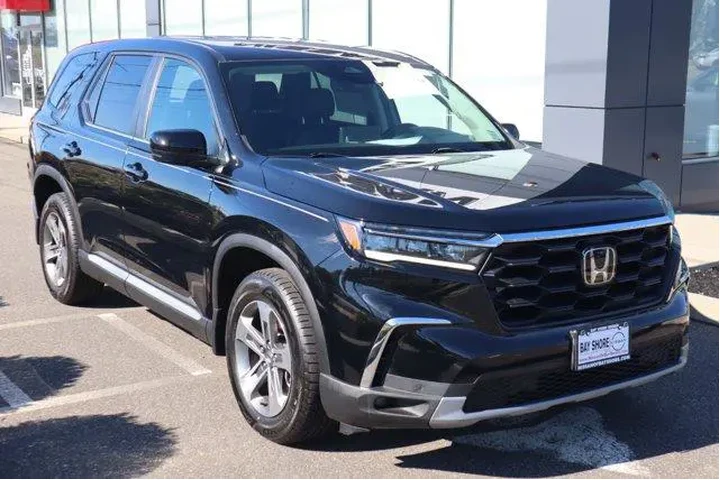 $35841 : Honda Pilot 2024 AWD EX-L 4d image 3