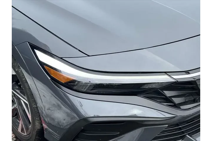 $22995 : Hyundai ELANTRA 2025 Limited image 7