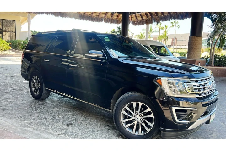 Taxi Aeropuerto Cancún image 4