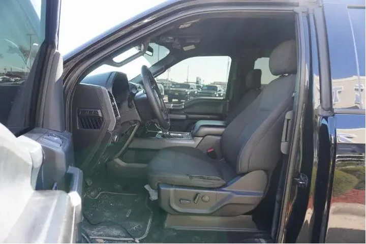 $26888 : Ford F-150 2019 4x4 XLT 4dr image 7