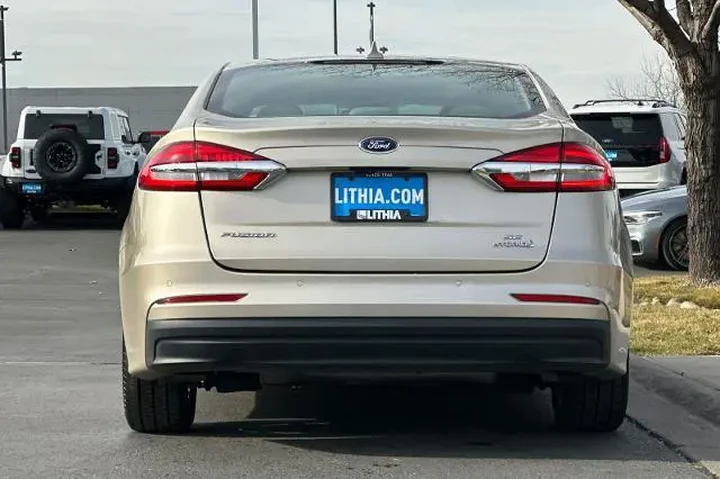 $17995 : Ford Fusion Hybrid 2019 SE 4 image 7