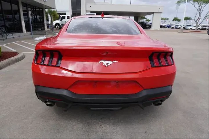 $33288 : Ford Mustang 2024 EcoBoost 2 image 5