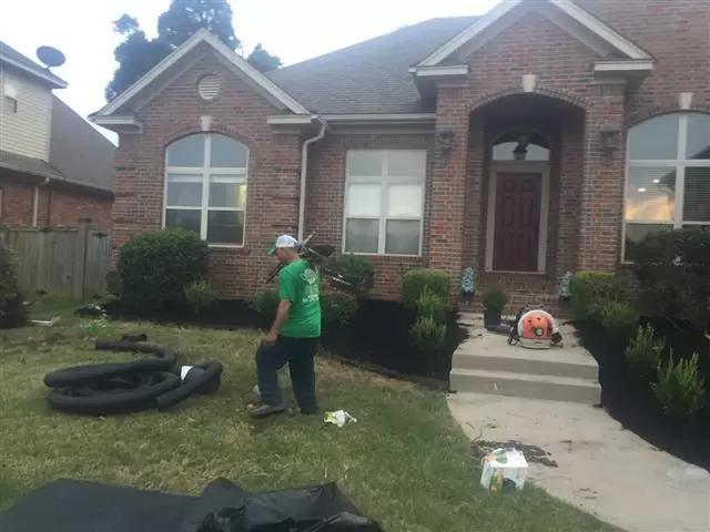 Byron's lawn care & landscapin image 9