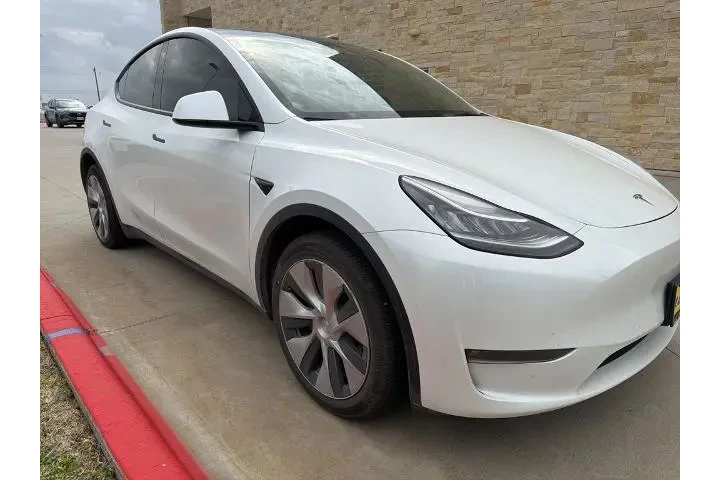 $27999 : Tesla Model Y 2023 AWD 4dr C image 7