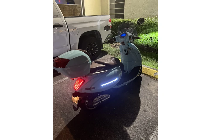 $1800 : Vendo Italika 150 cc image 3