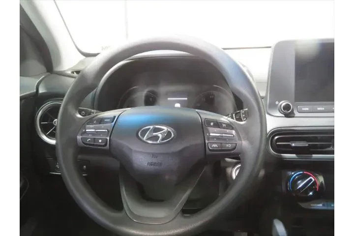 $16621 : Hyundai KONA 2022 SEL 4dr Cr image 10