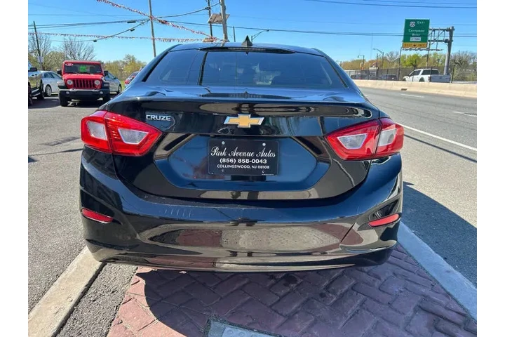 $6995 : 2018 Cruze LS Auto image 5