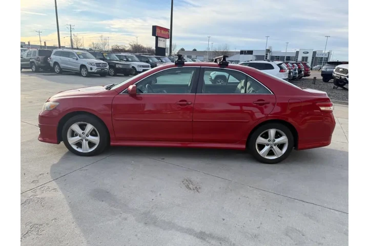 $11999 : 2011 Camry SE V6 image 4
