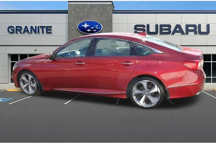 $17491 : Honda Accord 2018 Touring 4d image 7