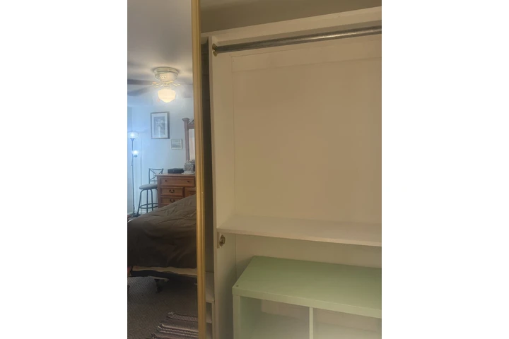 $1075 : ROOM FOR RENT ( GARDENA ) image 3