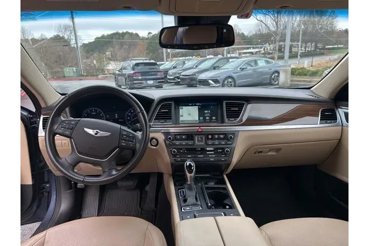 $13735 : Hyundai Genesis 2015 3.8L 4d image 8